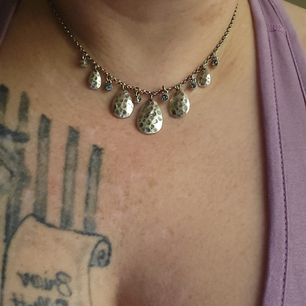 3/20$*Silver Teardrop Hammered Choker Necklace - Women Jewelry
